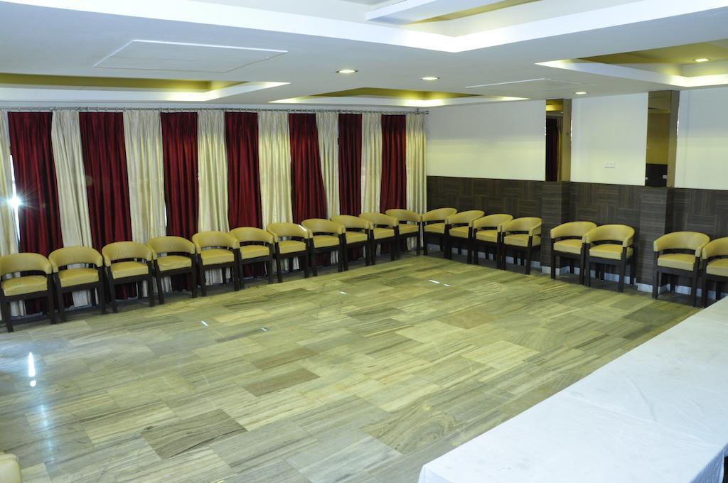 Hotel The Kamta Агра Экстерьер фото